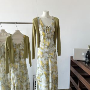Women's Vintage Tie-Dye V-Neck Cami Dress and Knit Cardigan Two-Piece Set